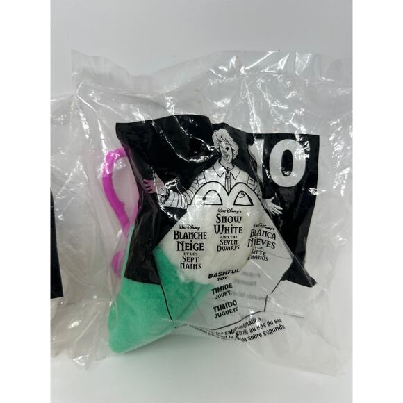 McDonald's Happy Meal Toy 2001 Snow White & Seven Dwarves #9 Sneezy (2) Bashful - Picture 4 of 4